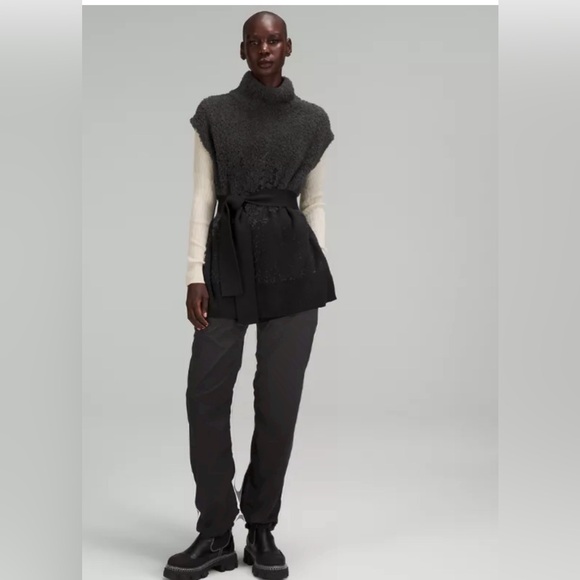 Lululemon ombre knit textured poncho in grey black, sz 8 - Picture 2 of 6